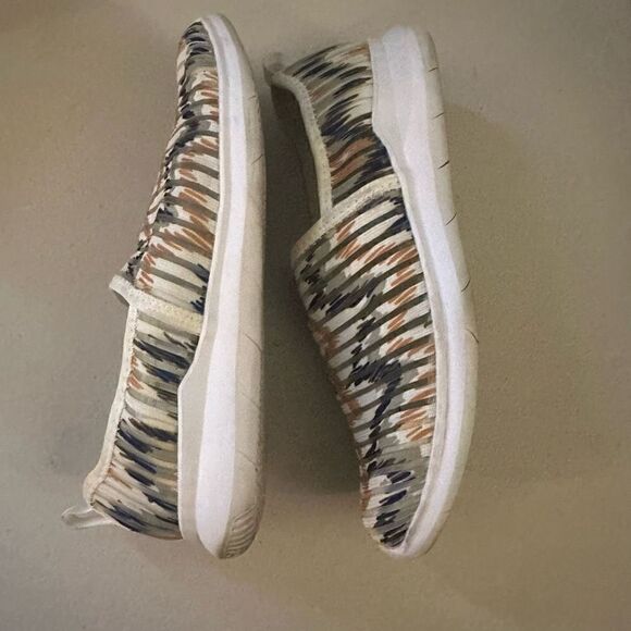 Propét Women's Travelbound Soleil Slip-on 10 - Picture 6 of 9